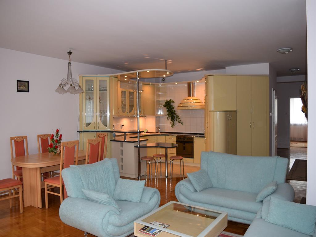 Dgm Apartment Βαρσοβία Εξωτερικό φωτογραφία